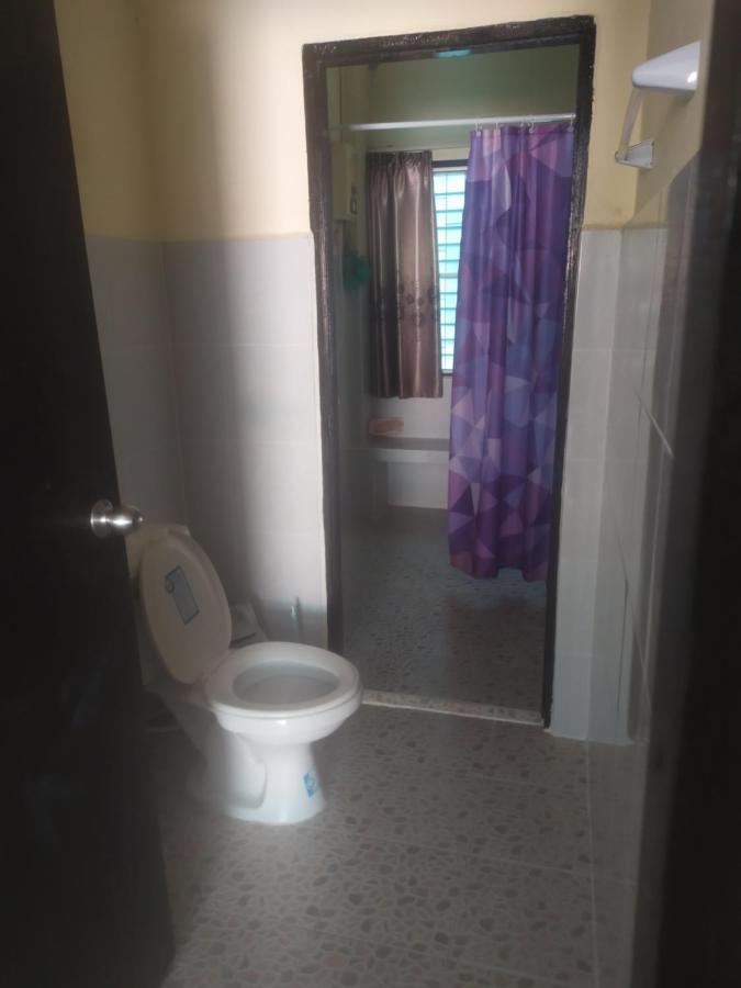 Sv. House Hotel Pantai Jomtien Bagian luar foto
